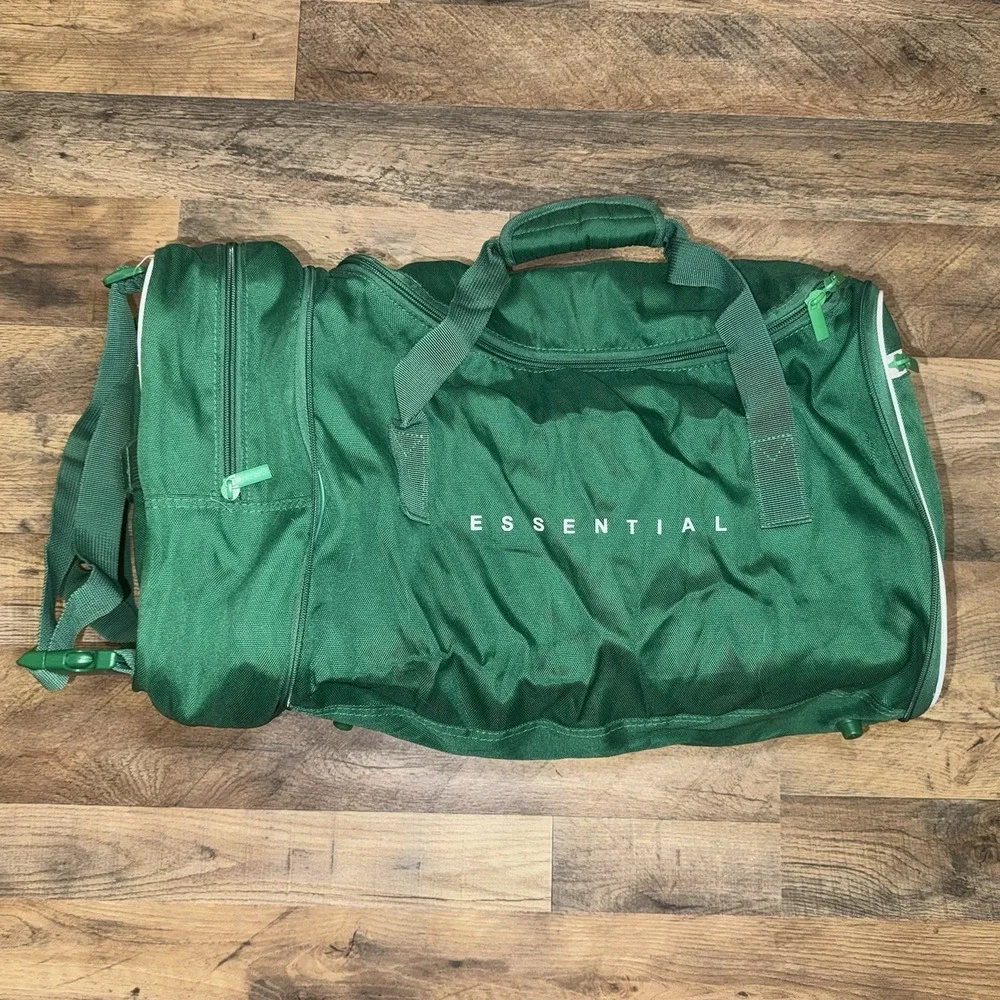 Lacoste Parfums Essential Duffle Bag Green Stow Away